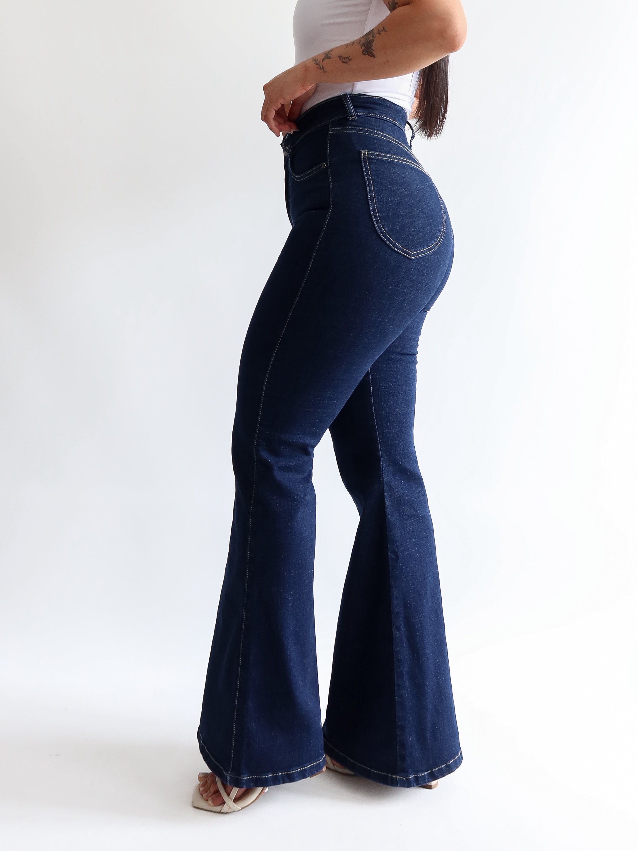 Flare jeans regular azul oscuro