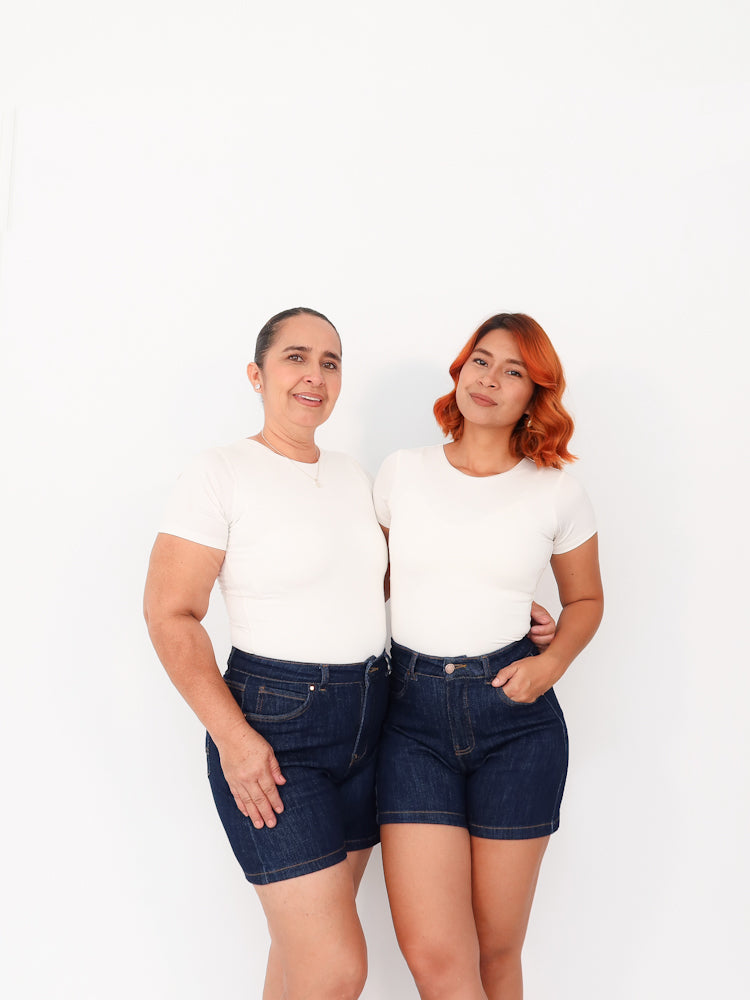 Short tiro alto jeans azul oscuro