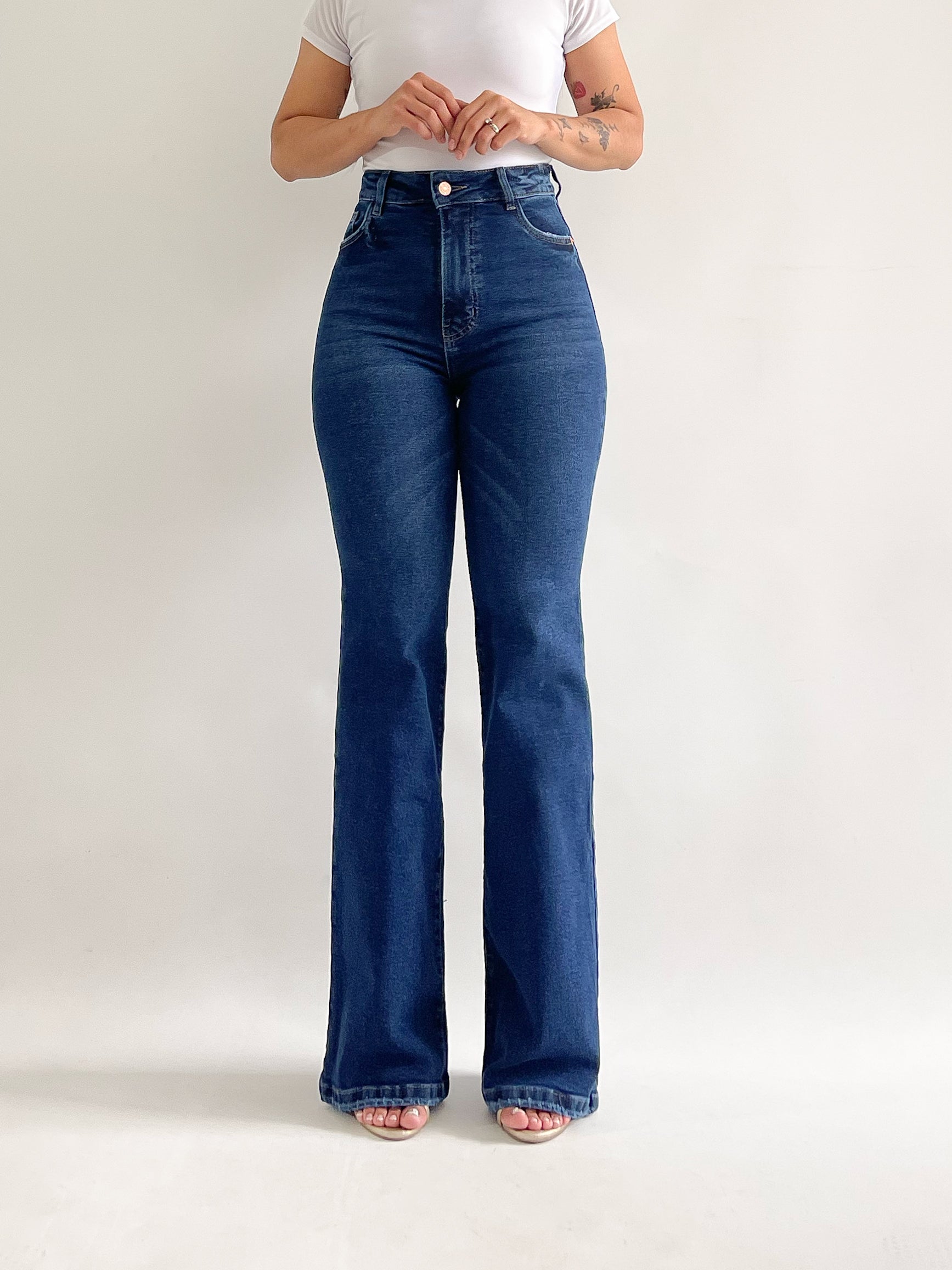 Boot cut jeans long líneas cruzadas azul