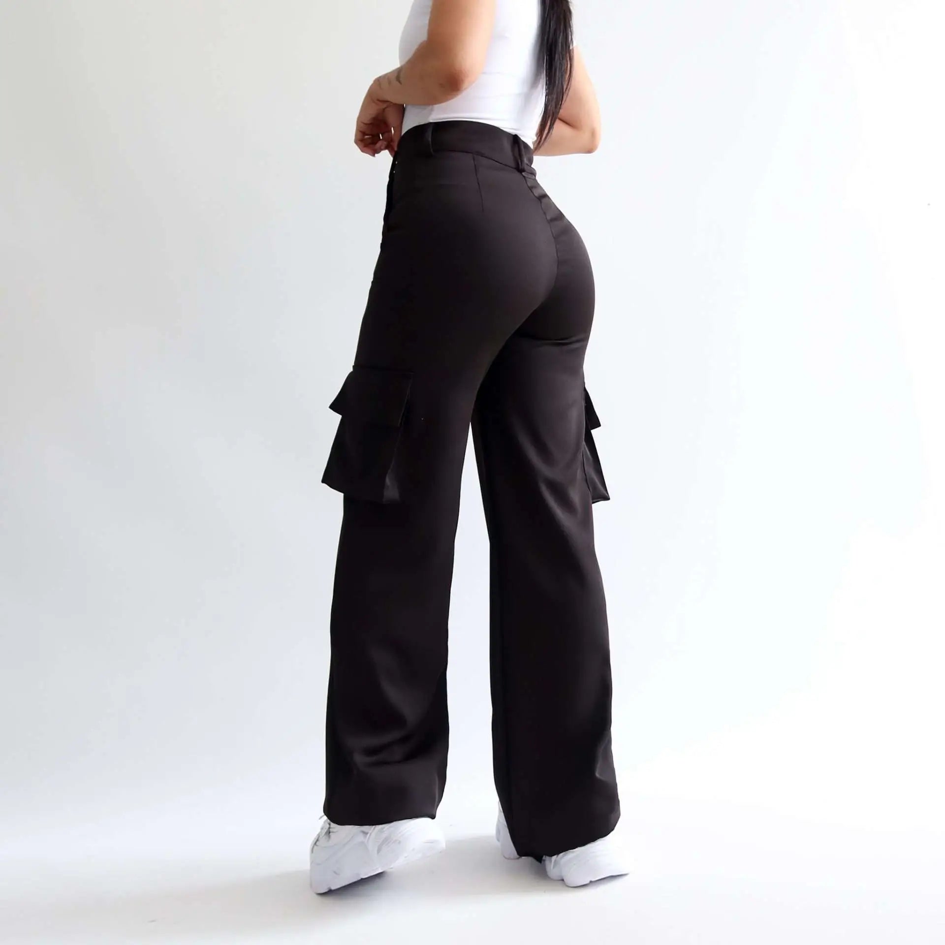 Cargo liviano negro