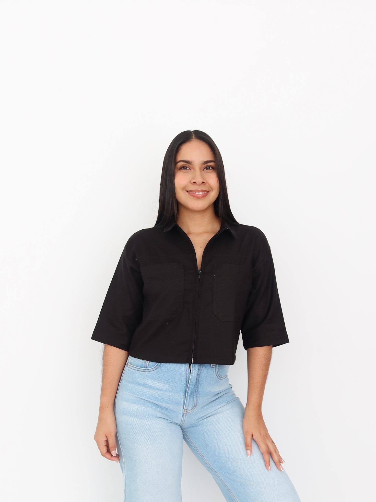 Cami cropped roma negra