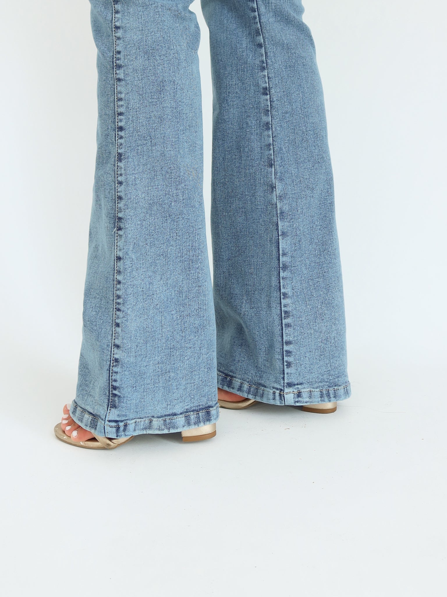 Bootcut long jeans azul medio