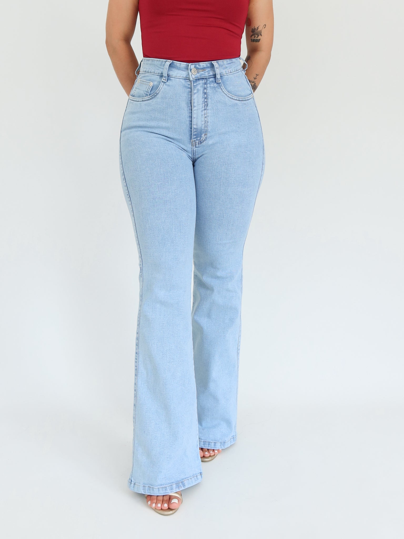 Bootcut long jeans azul hielo