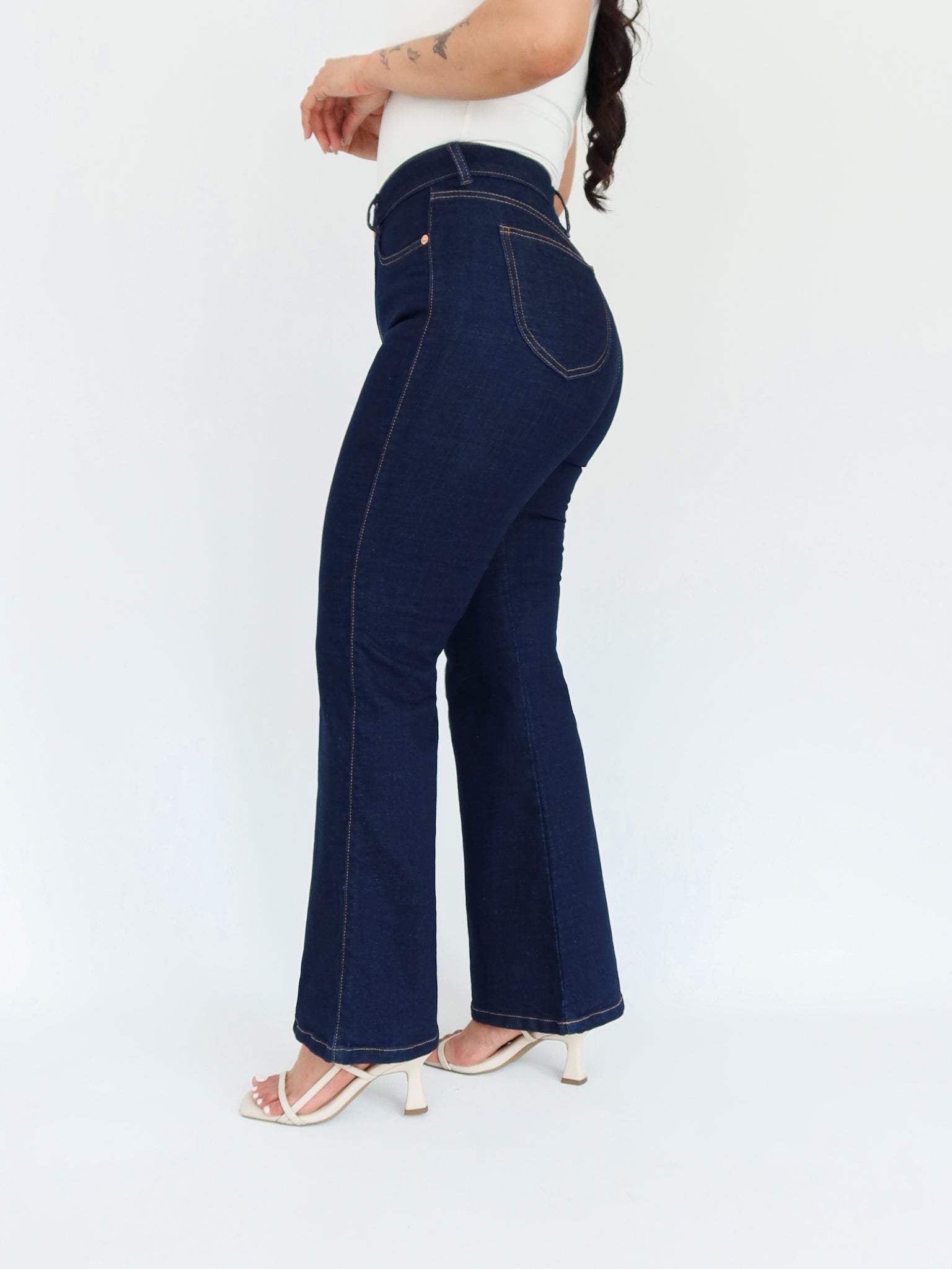 Mini bootcut jeans azul oscuro