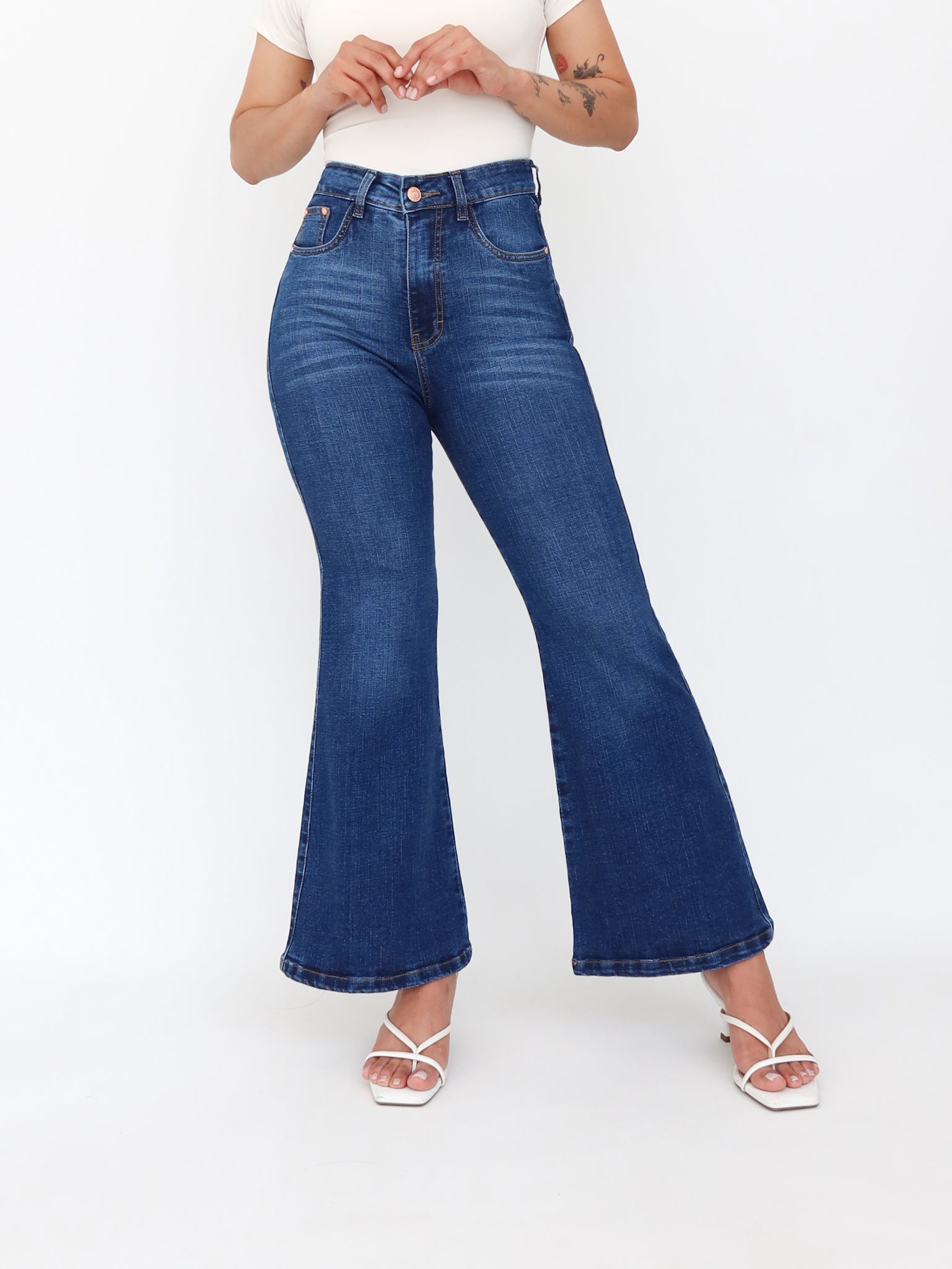 Mini flare jeans bigotes azul