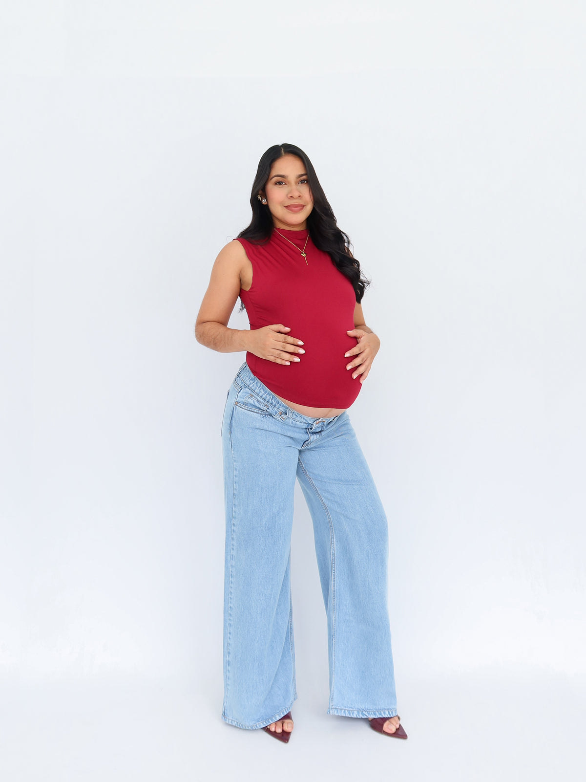 Wide leg jeans liviano regular tiro bajo y elástico azul claro