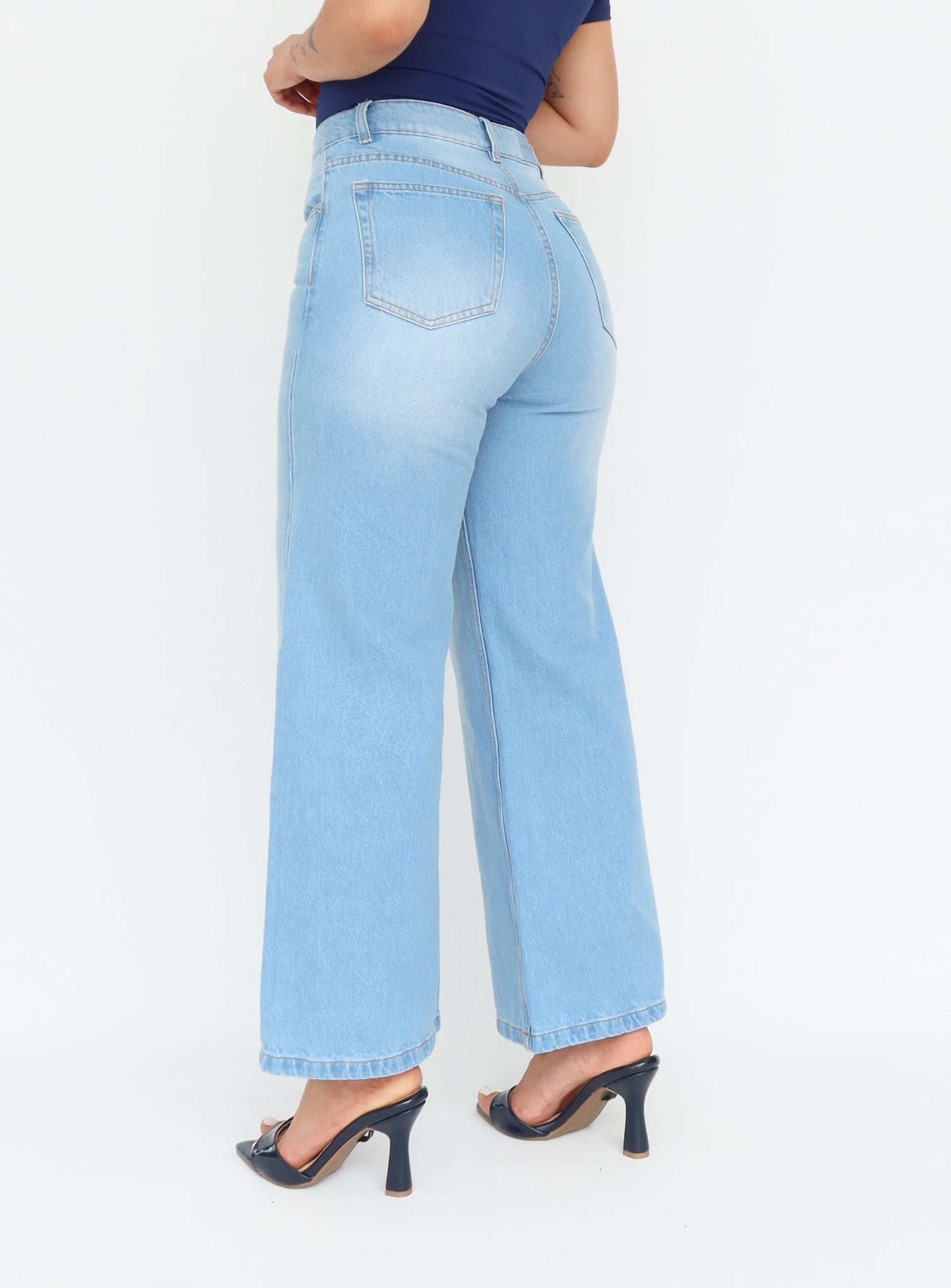 Mini wide leg jeans azul claro