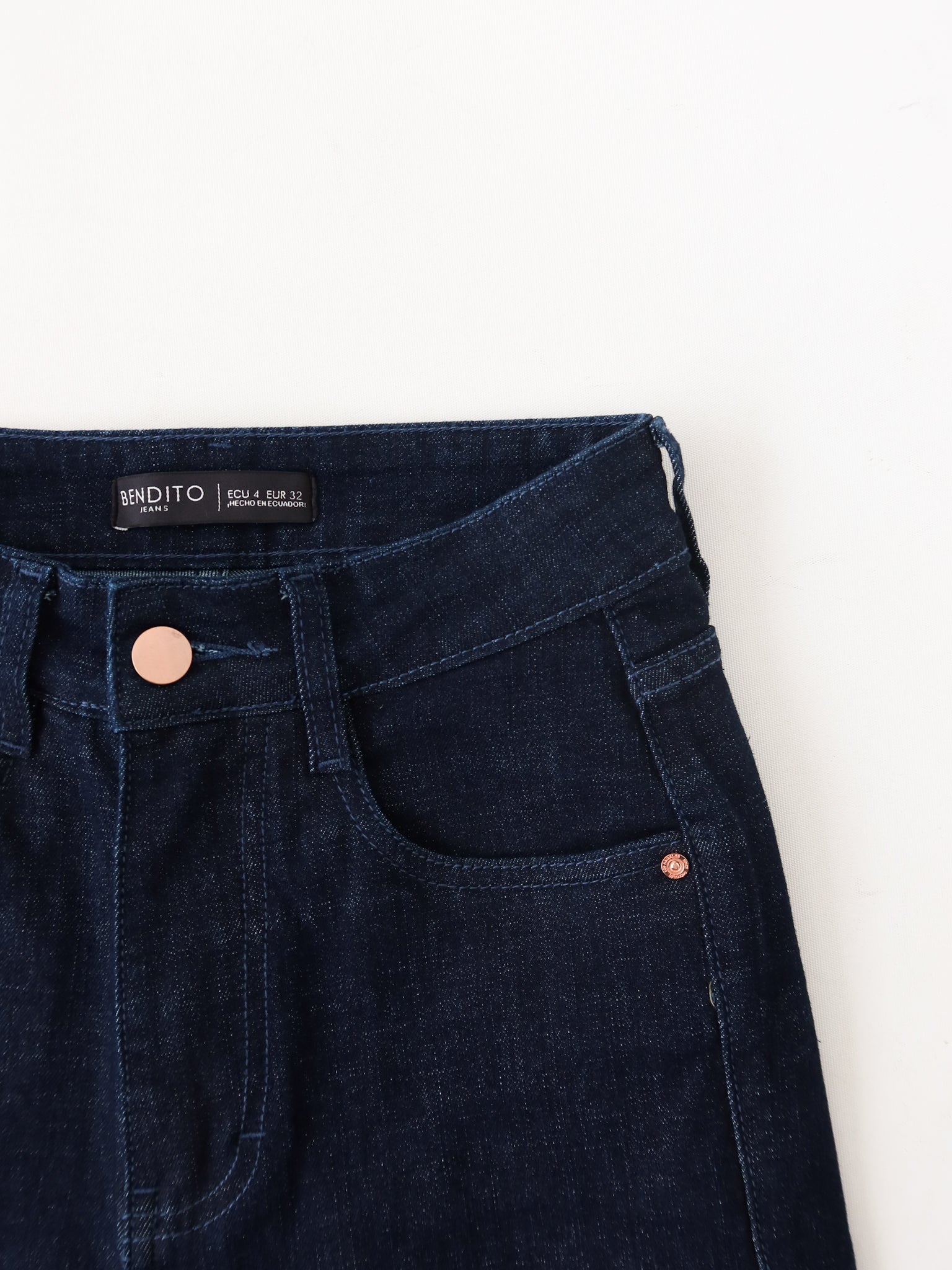 Flare regular jeans azul oscuro