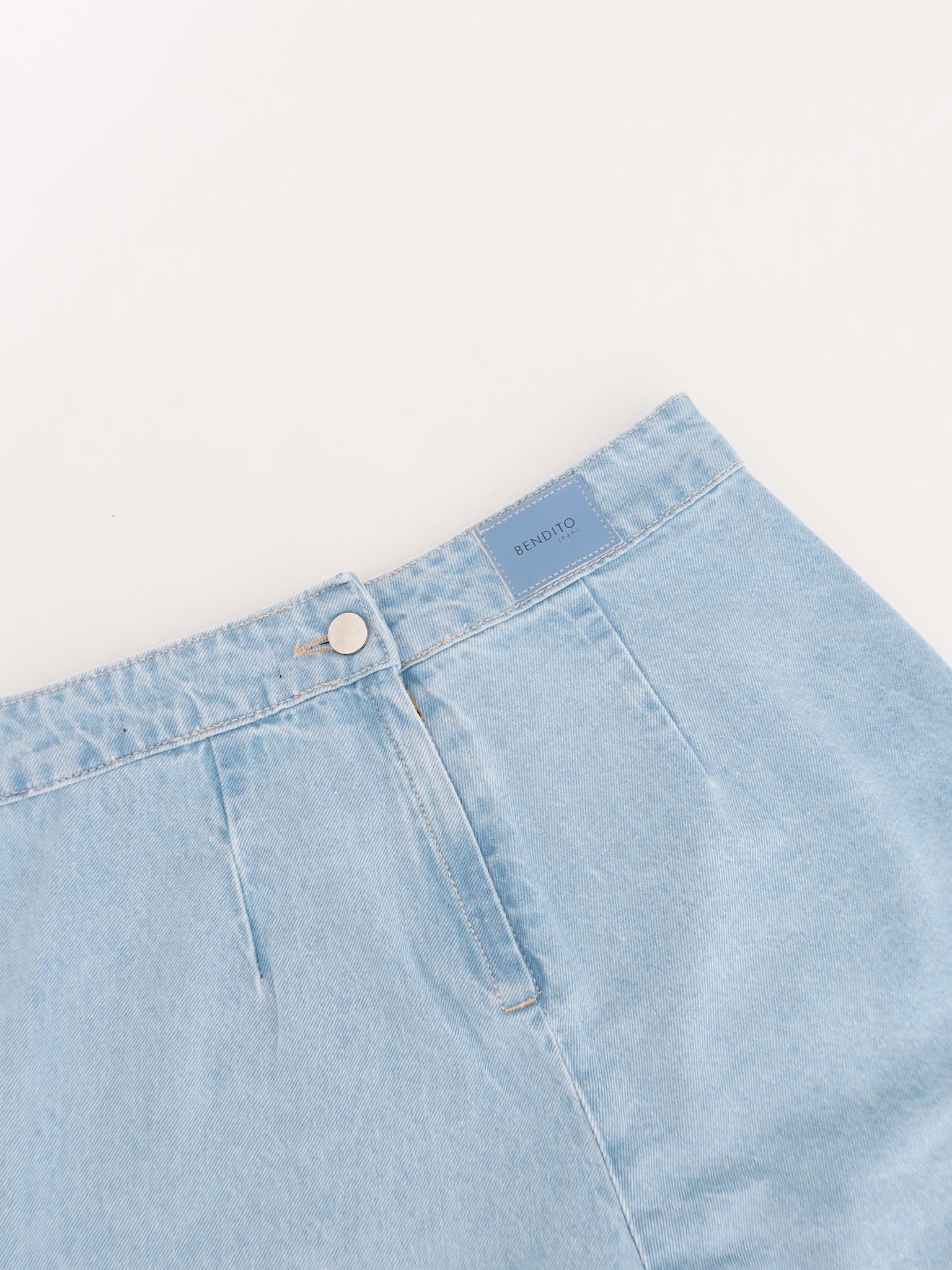 Falda short topacio azul hielo