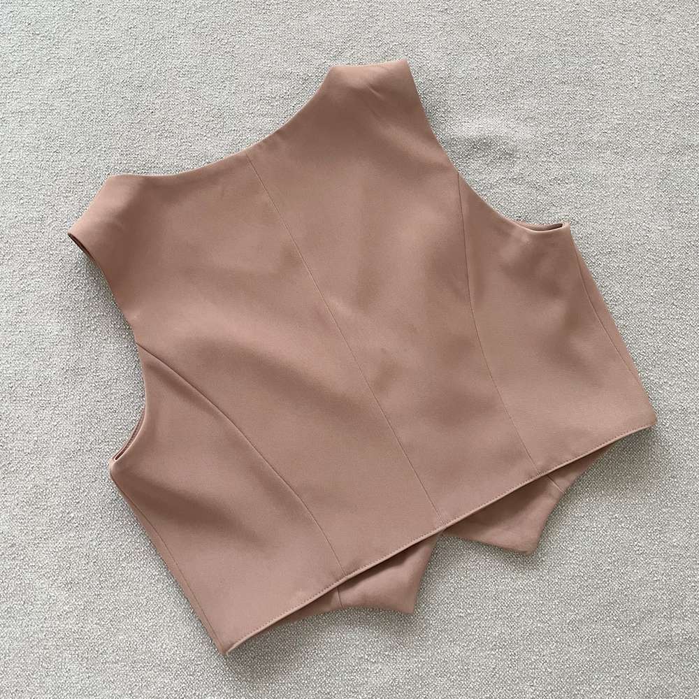 Chaleco sastre camel