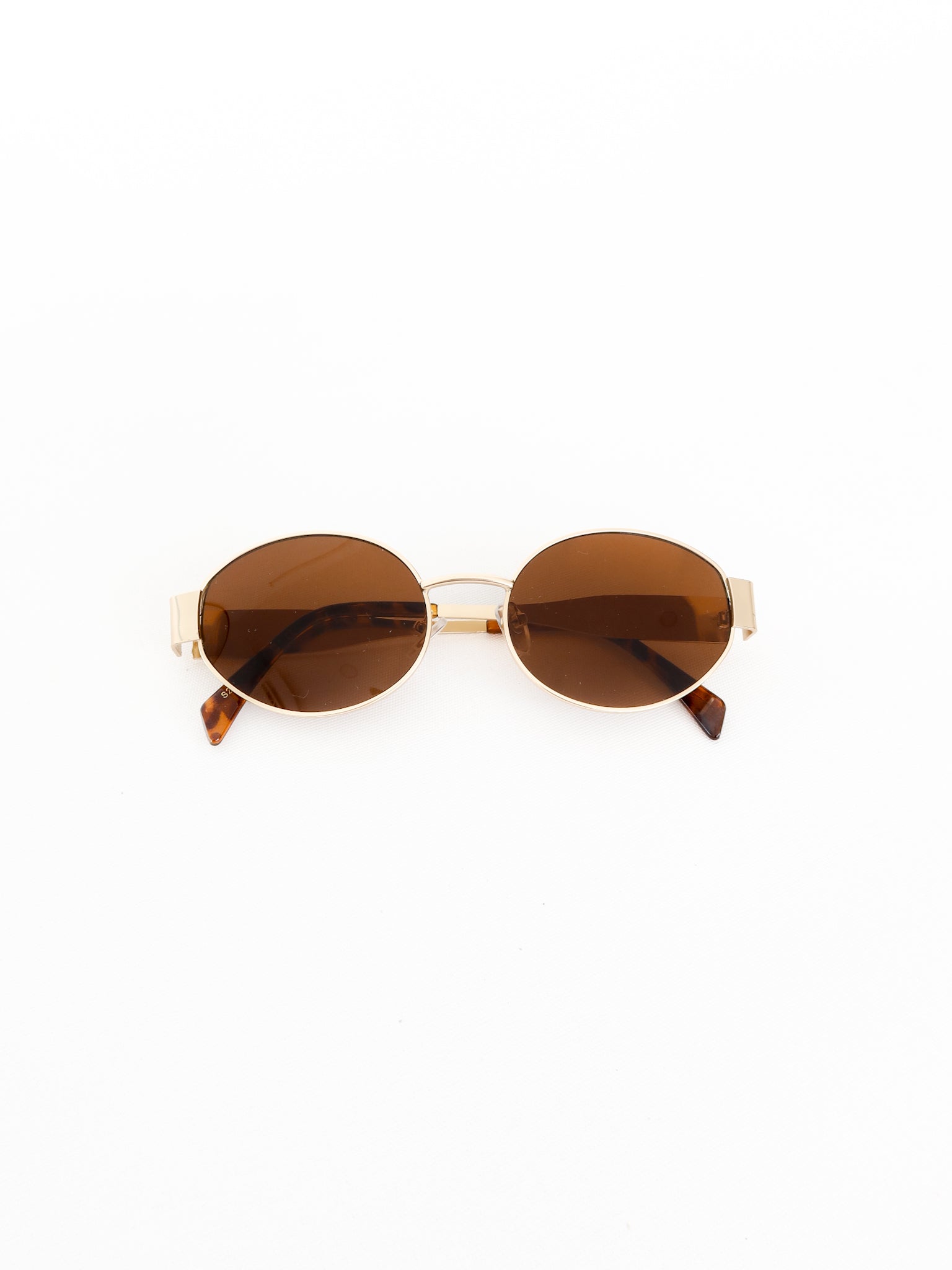 Gafas de sol ovaladas armazón metálico