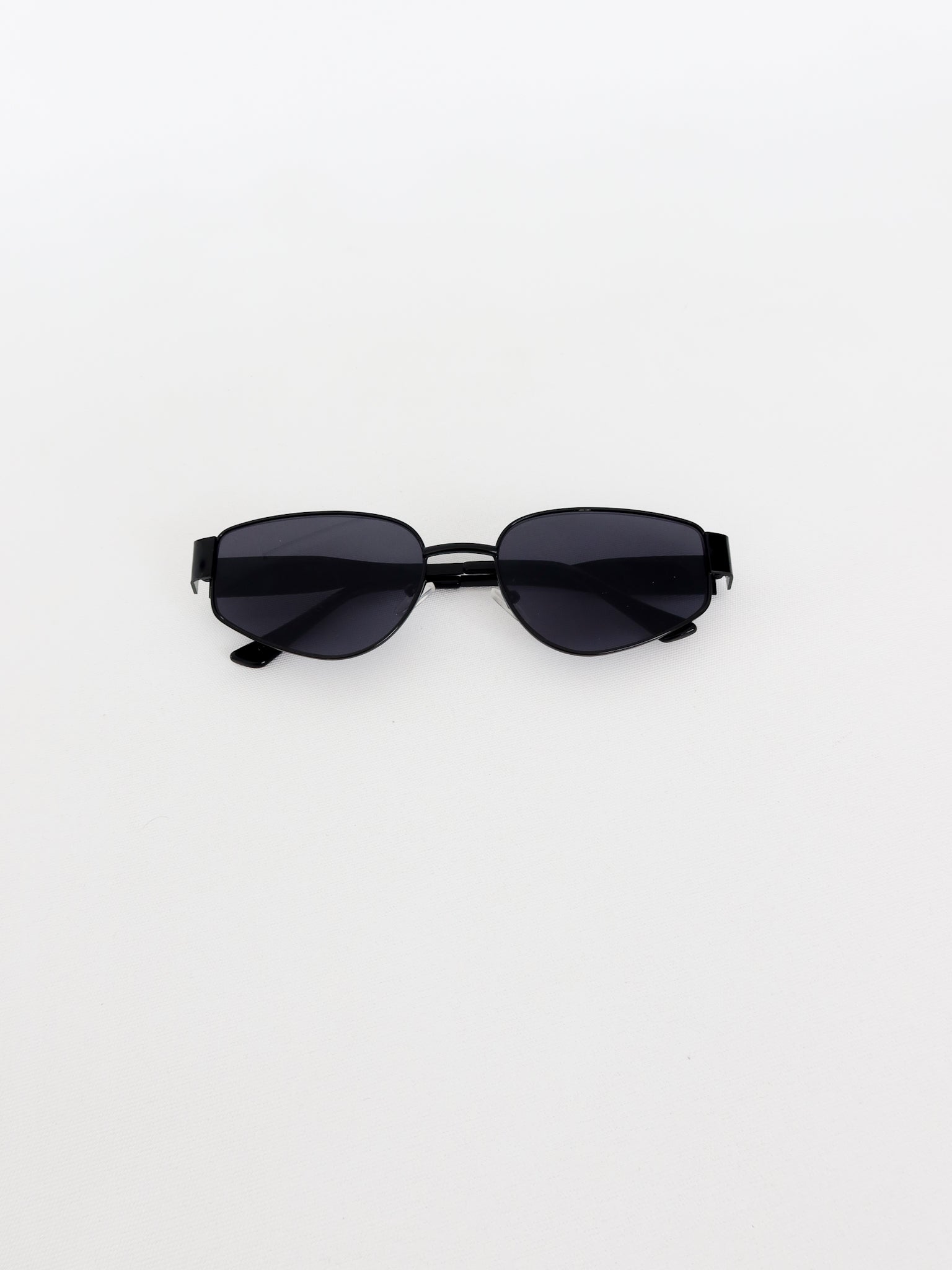 Gafas de sol armazón negro