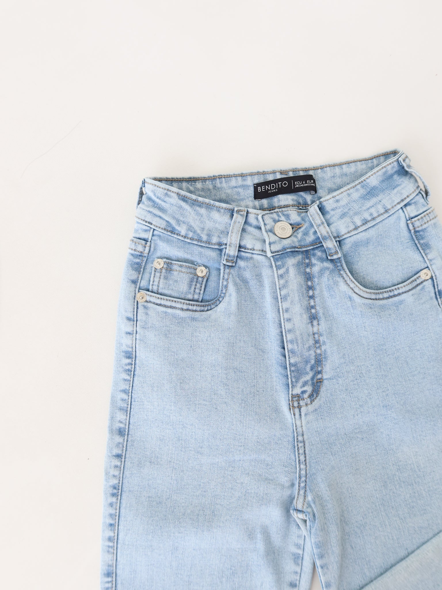 Bootcut regular jeans azul hielo