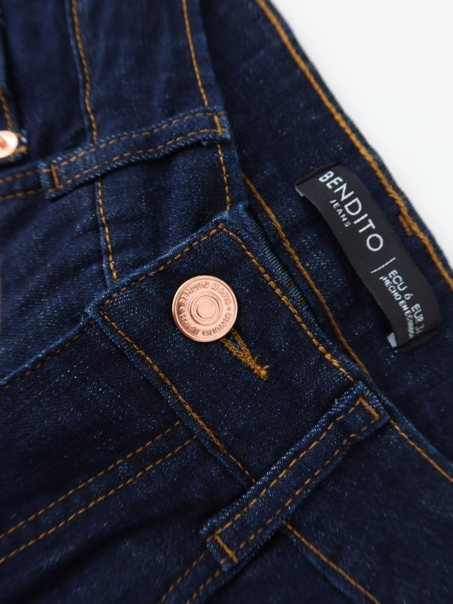 Bootcut regular jeans azul oscuro