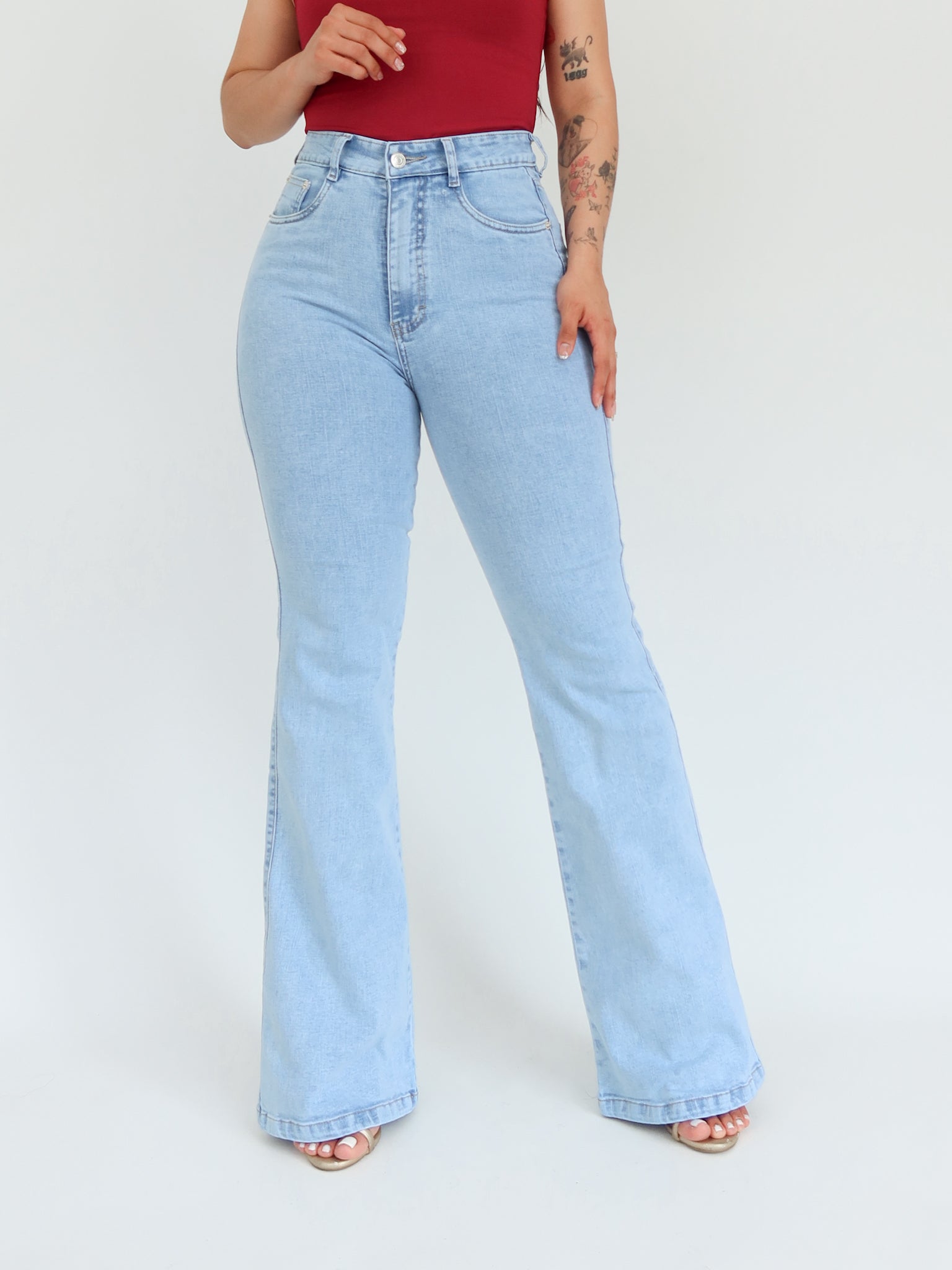 Bootcut long jeans azul hielo