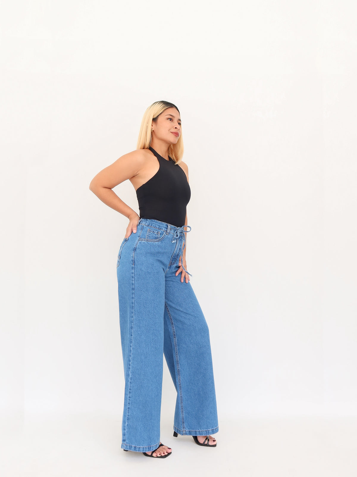 Wide leg jeans con cordón regular azul medio