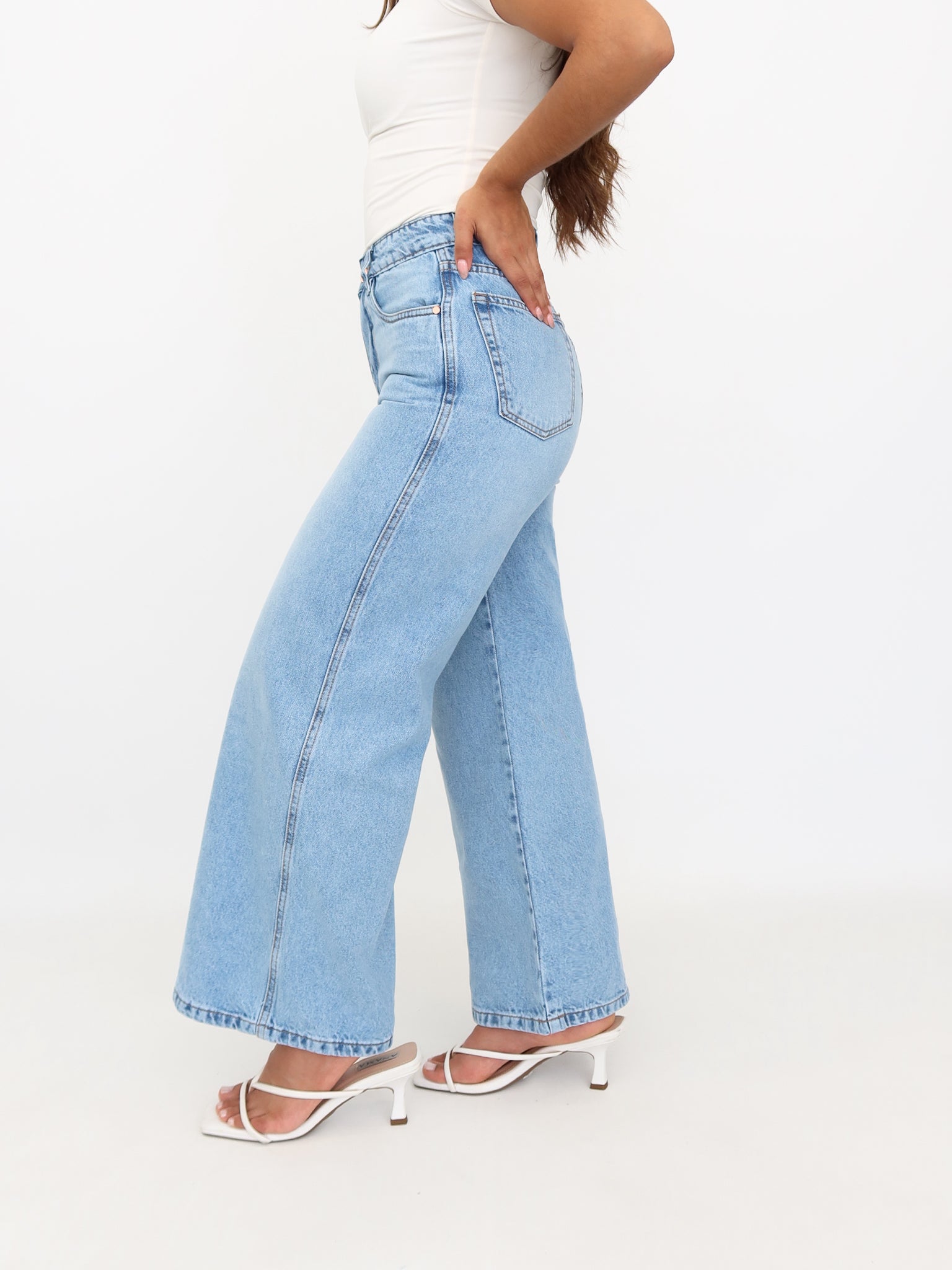 Mini wide leg jeans azul hielo