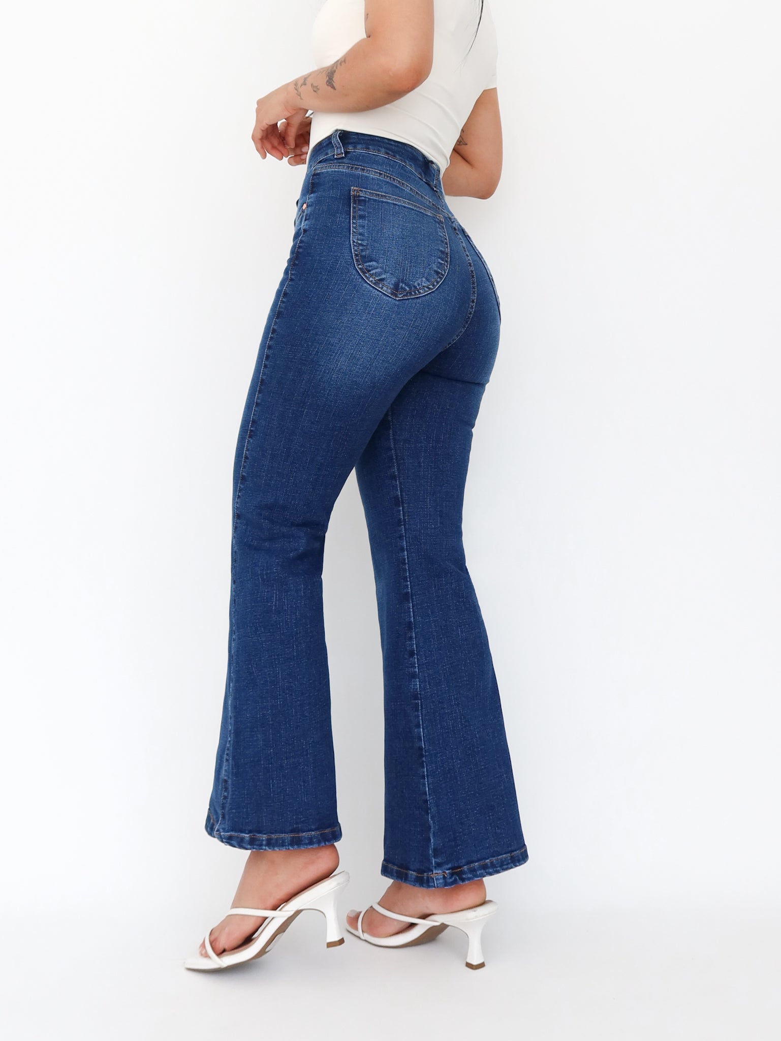 Mini flare jeans bigotes azul