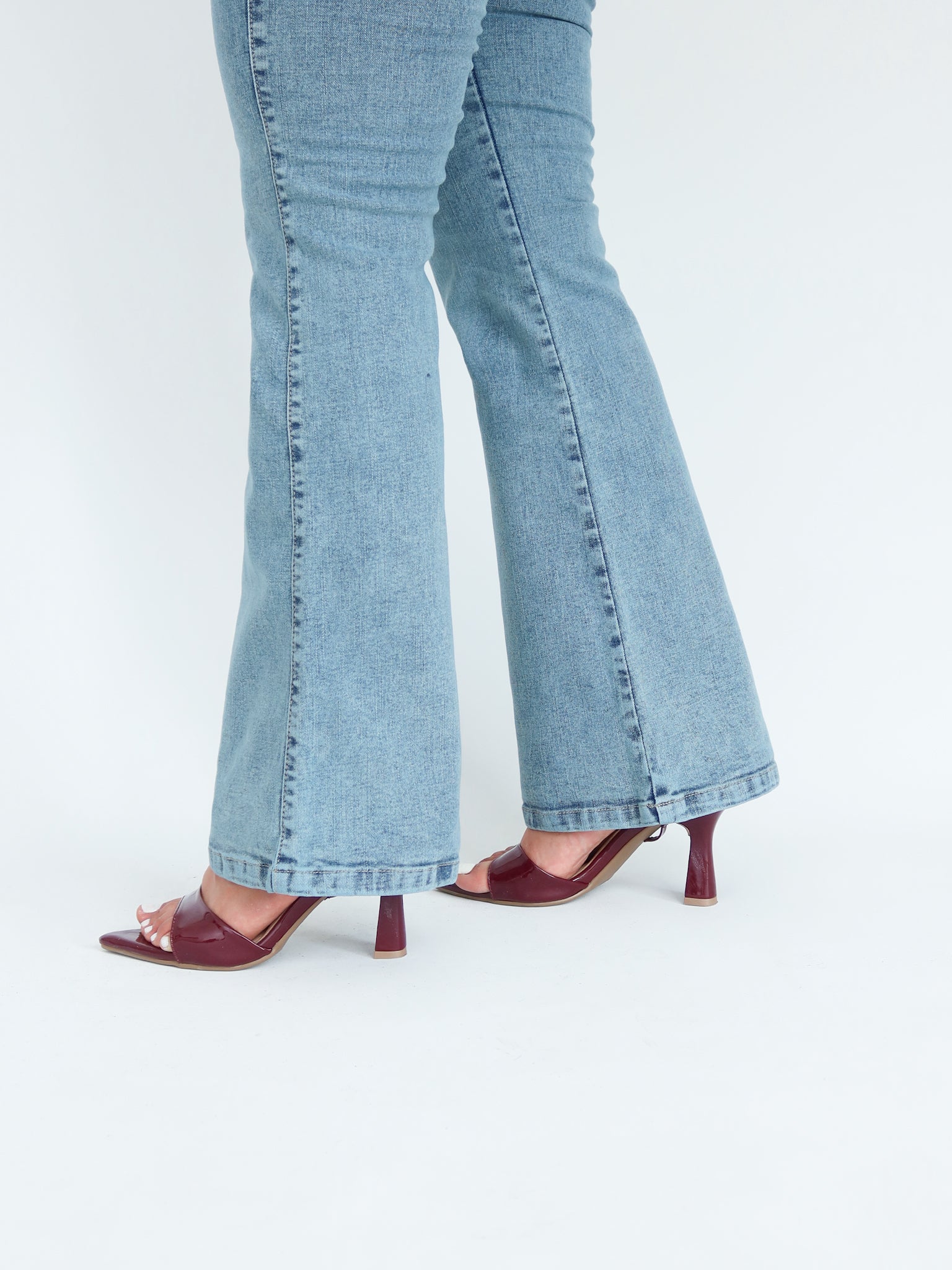 Bootcut regular jeans bigotes azul verdoso