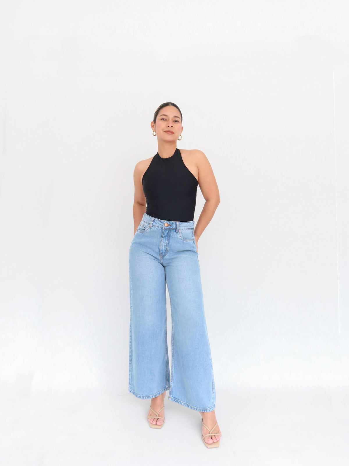 Mini wide leg jeans liviano azul medio