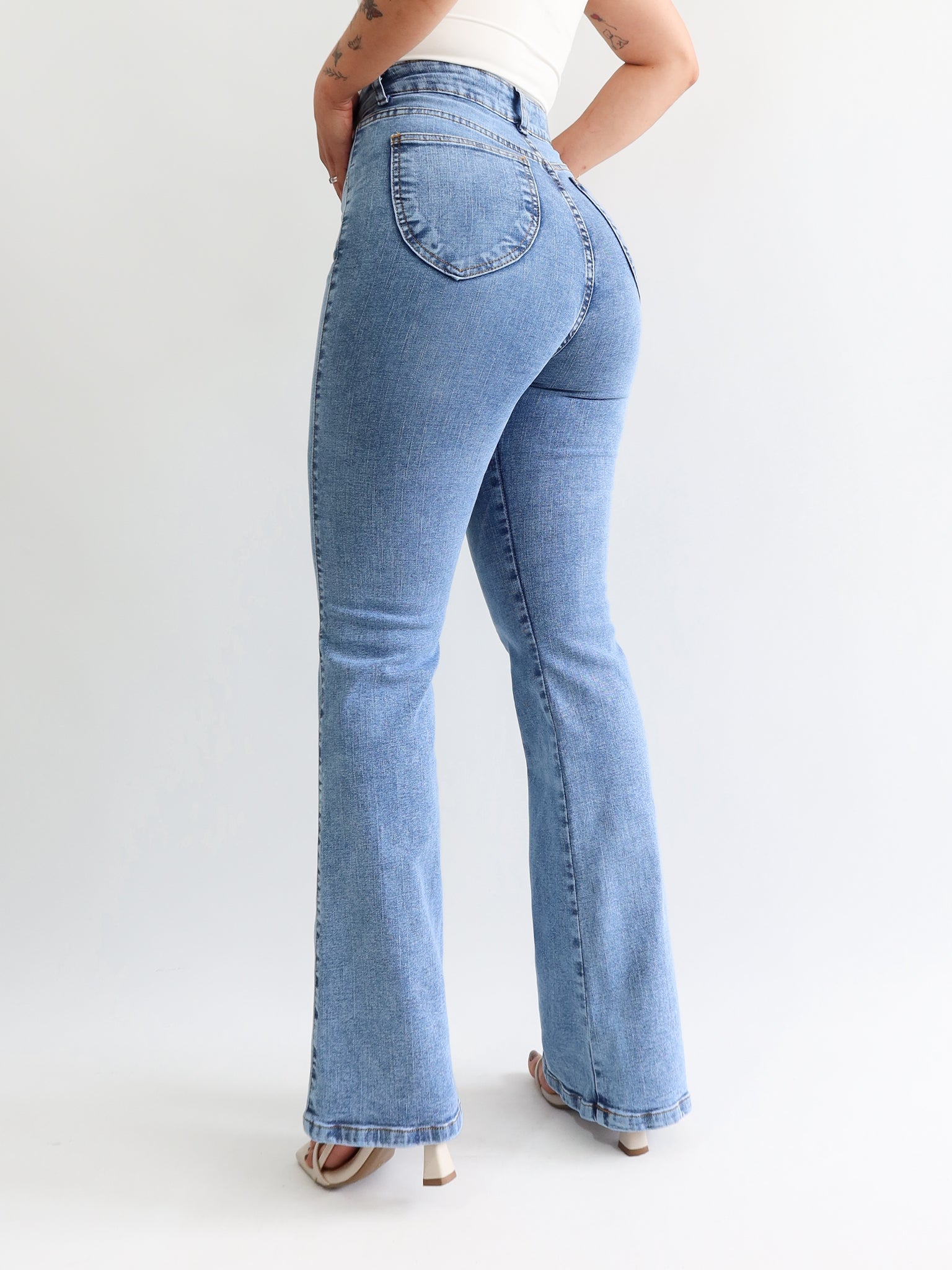 Bootcut jeans regular bigote azul medio