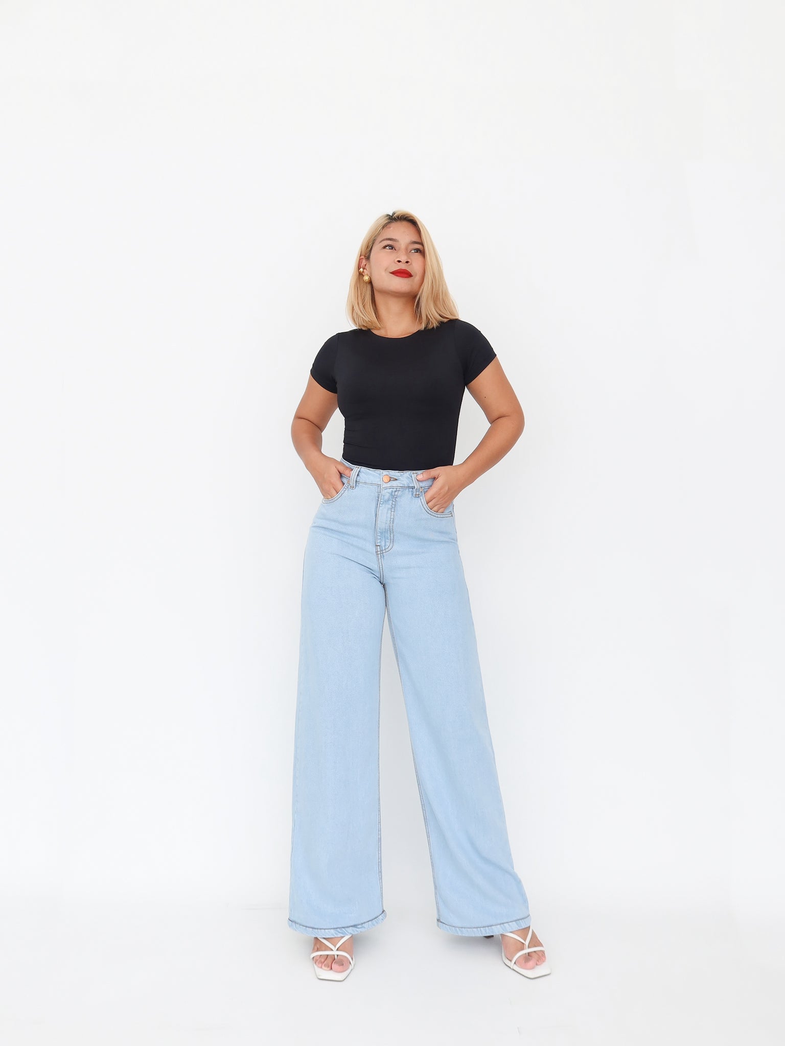 Wide leg long jeans liviano azul hielo