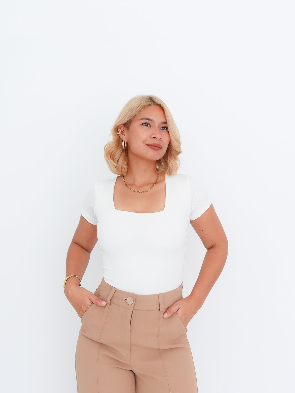 Camiseta regina off white| SKINFLEX