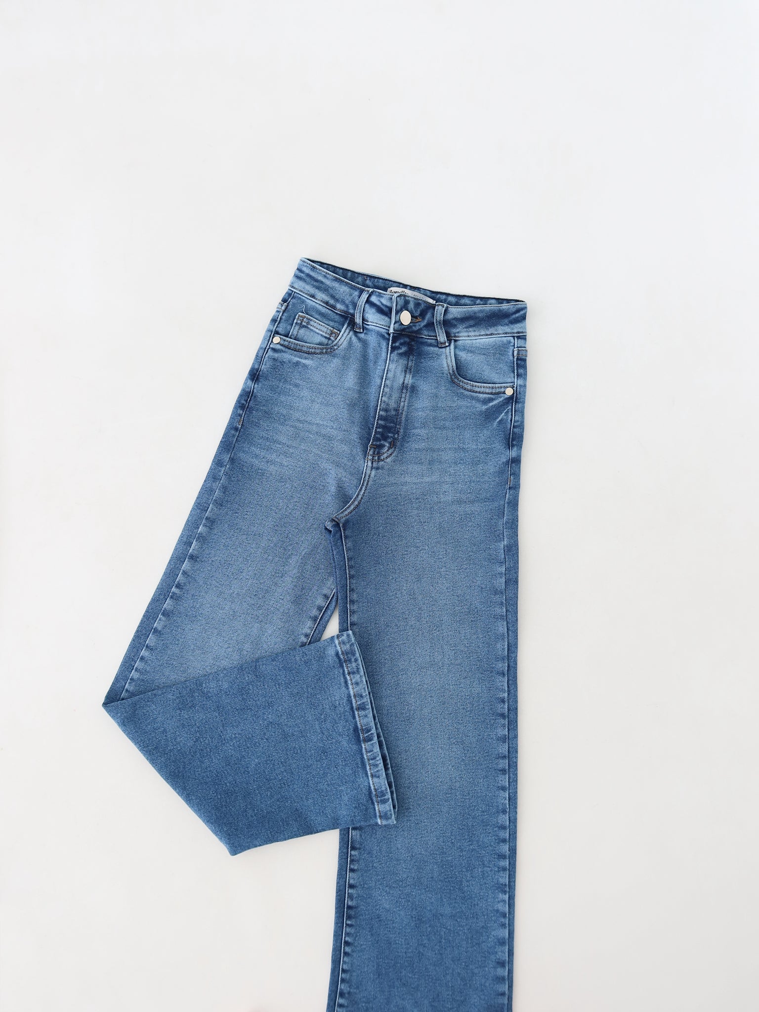 Mini bootcut jeans clásico bigotes azul medio
