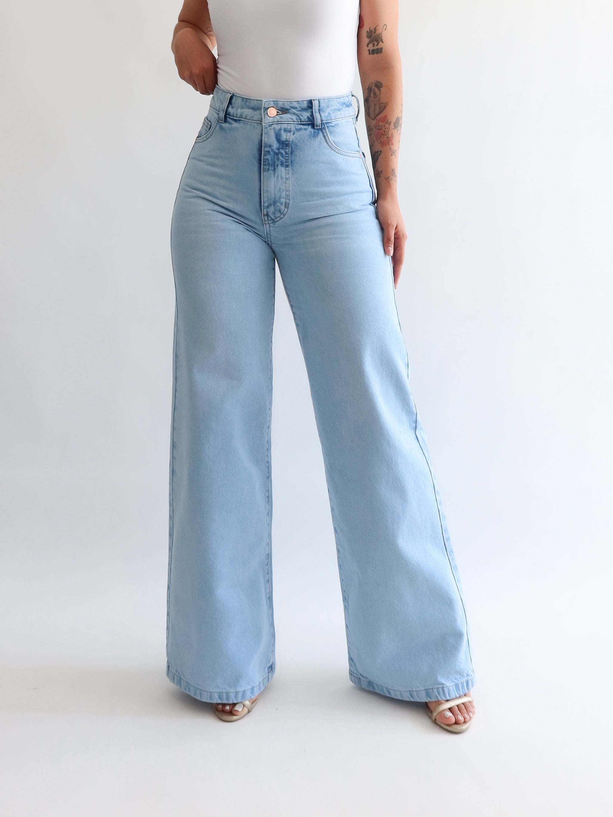 Wide leg jeans regular azul hielo