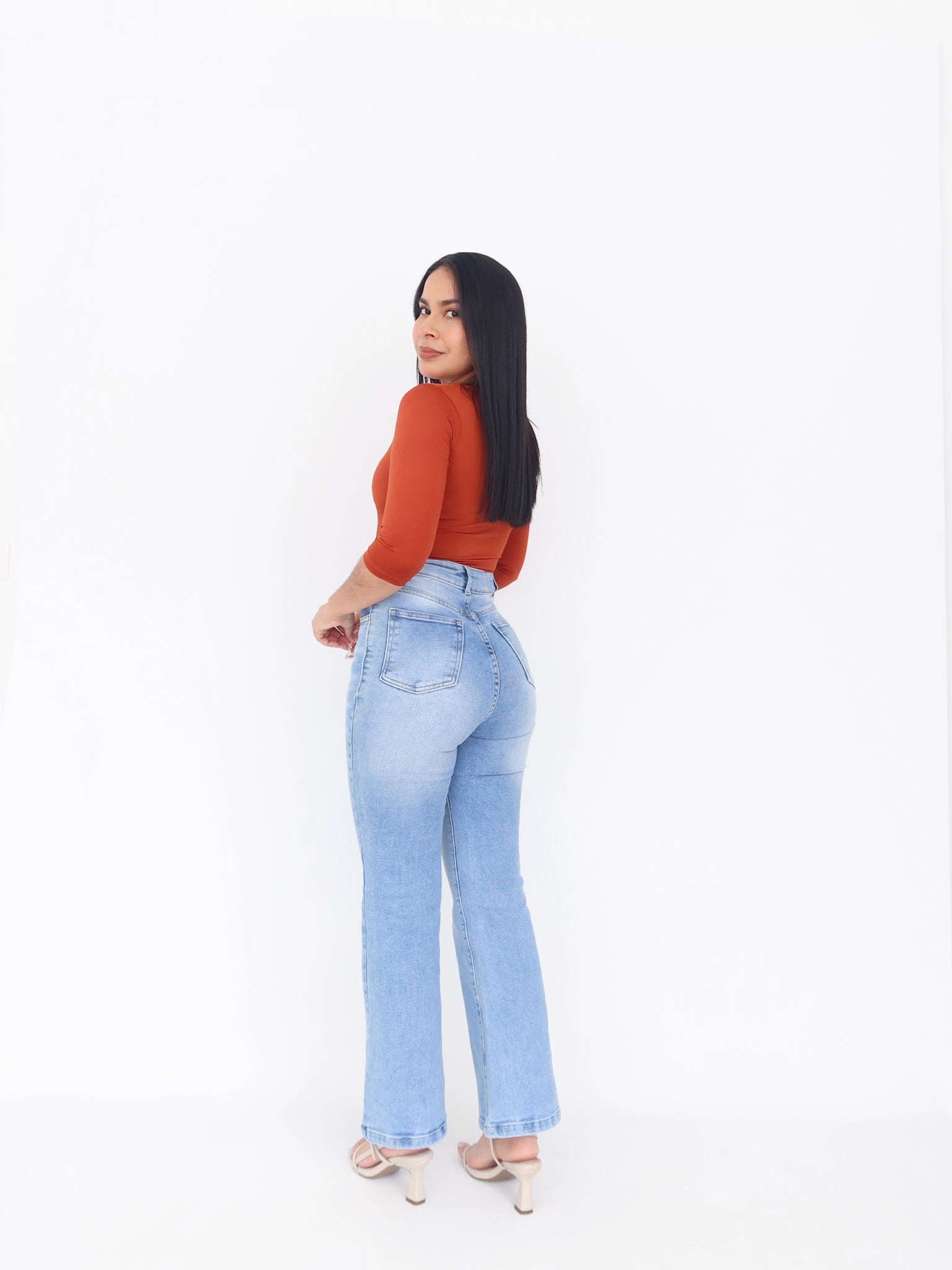 Mini bootcut jeans clasico azul claro
