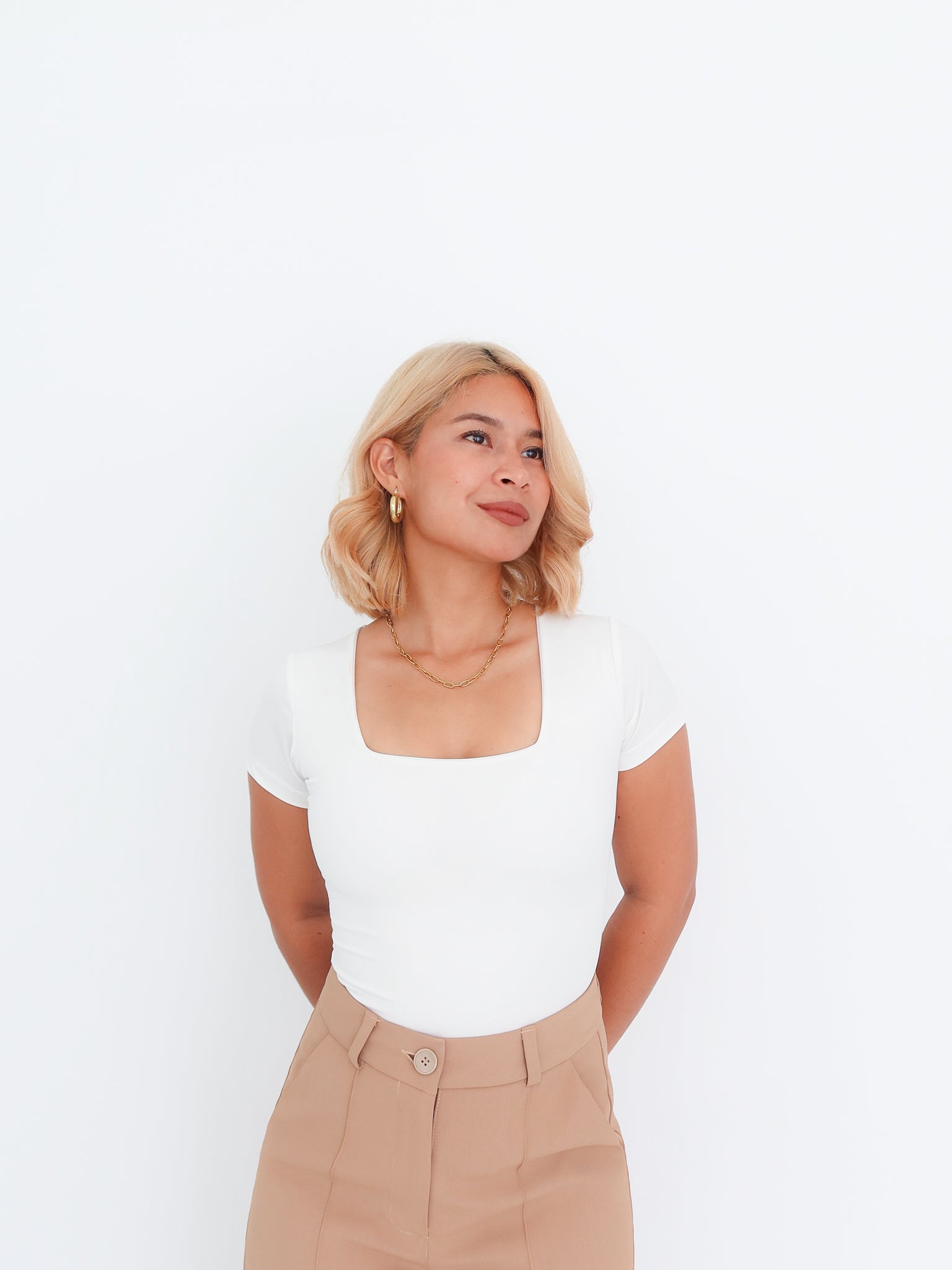 Camiseta regina off white| SKINFLEX