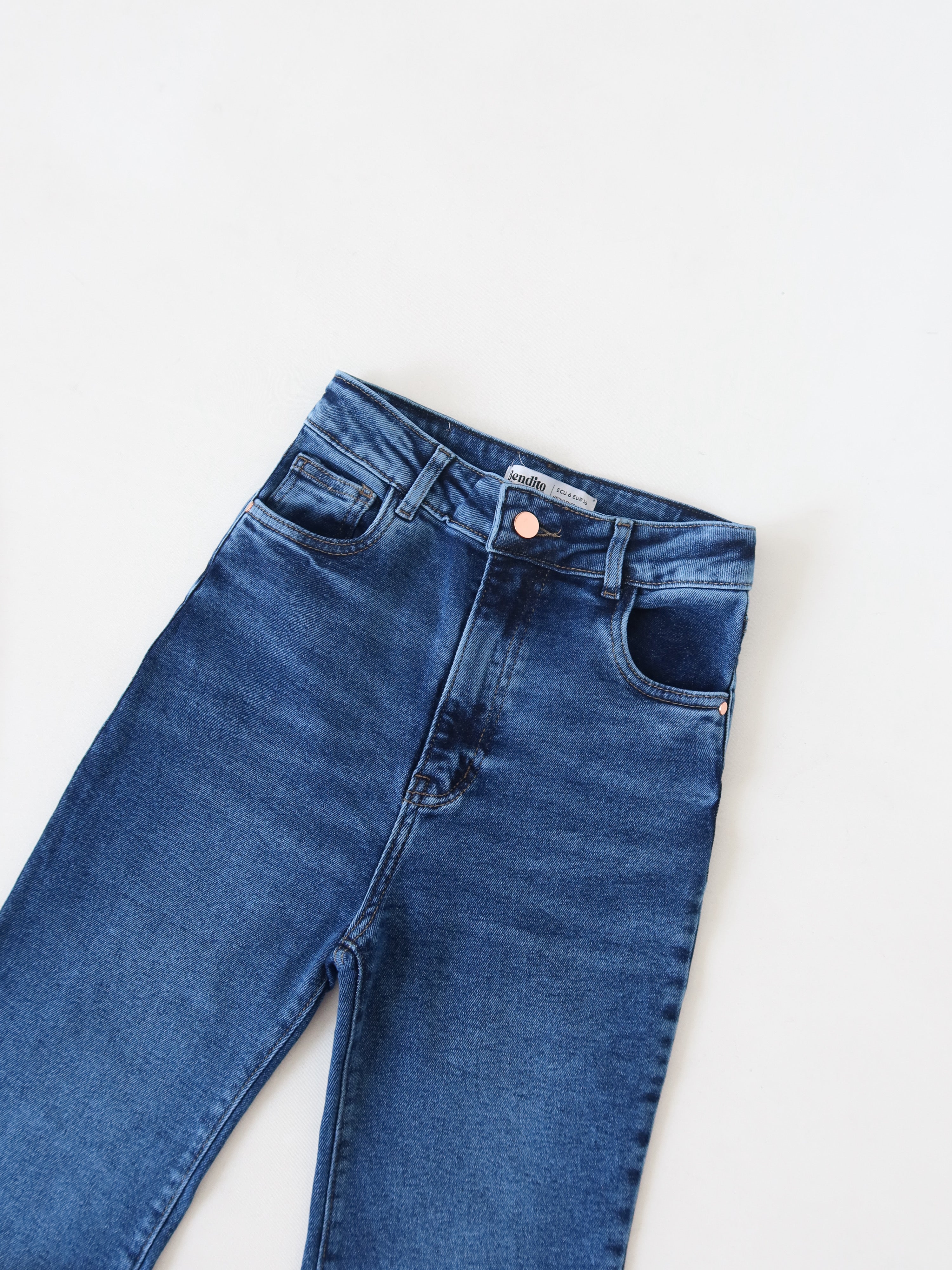 Mini bootcut jeans clasico azul medio