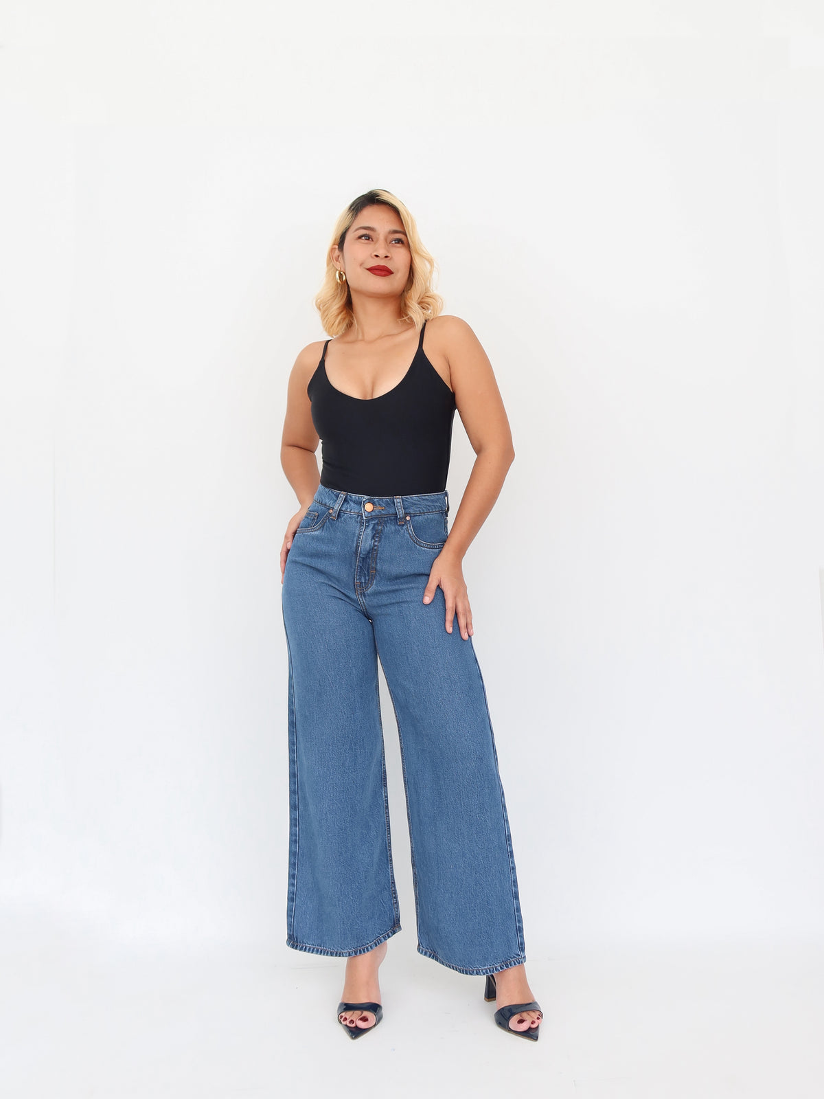 Mini wide leg jeans liviano azul medio