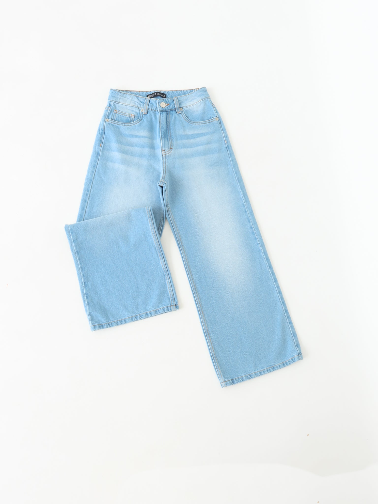Mini wide leg jeans azul claro