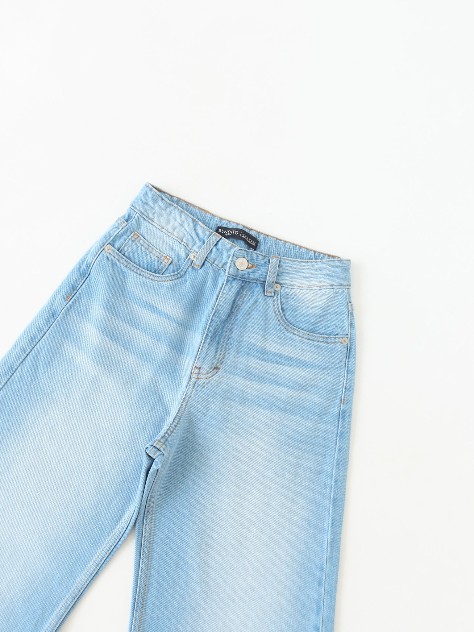 Mini wide leg jeans azul claro