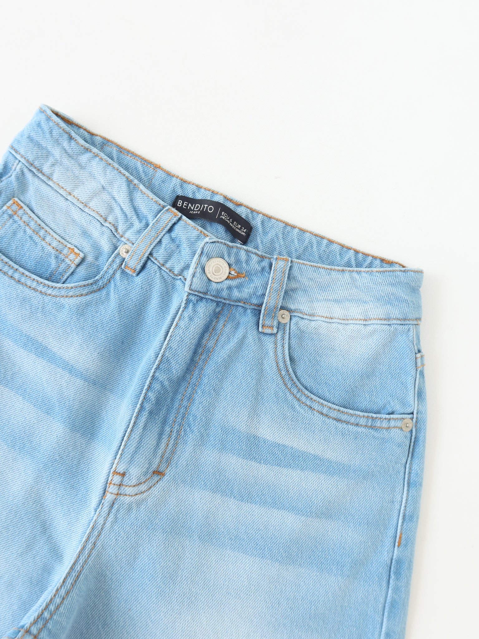 Mini wide leg jeans azul claro