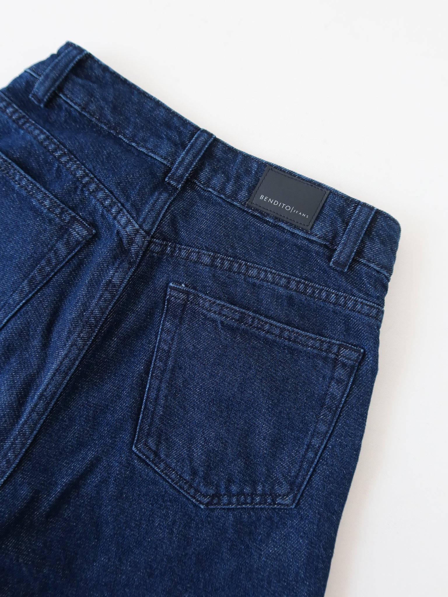 Wide leg regular jeans azul oscuro