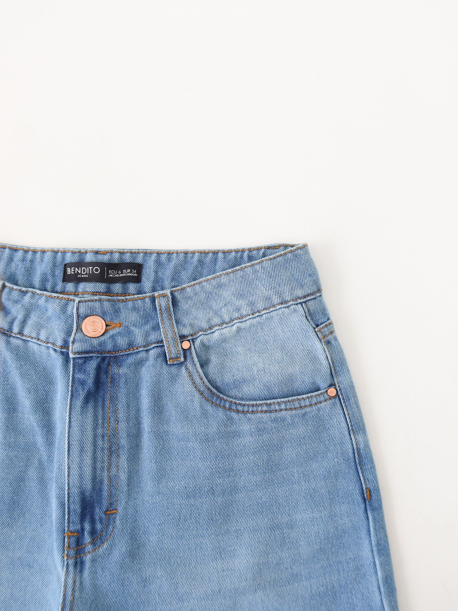 Baggy regular jeans azul claro