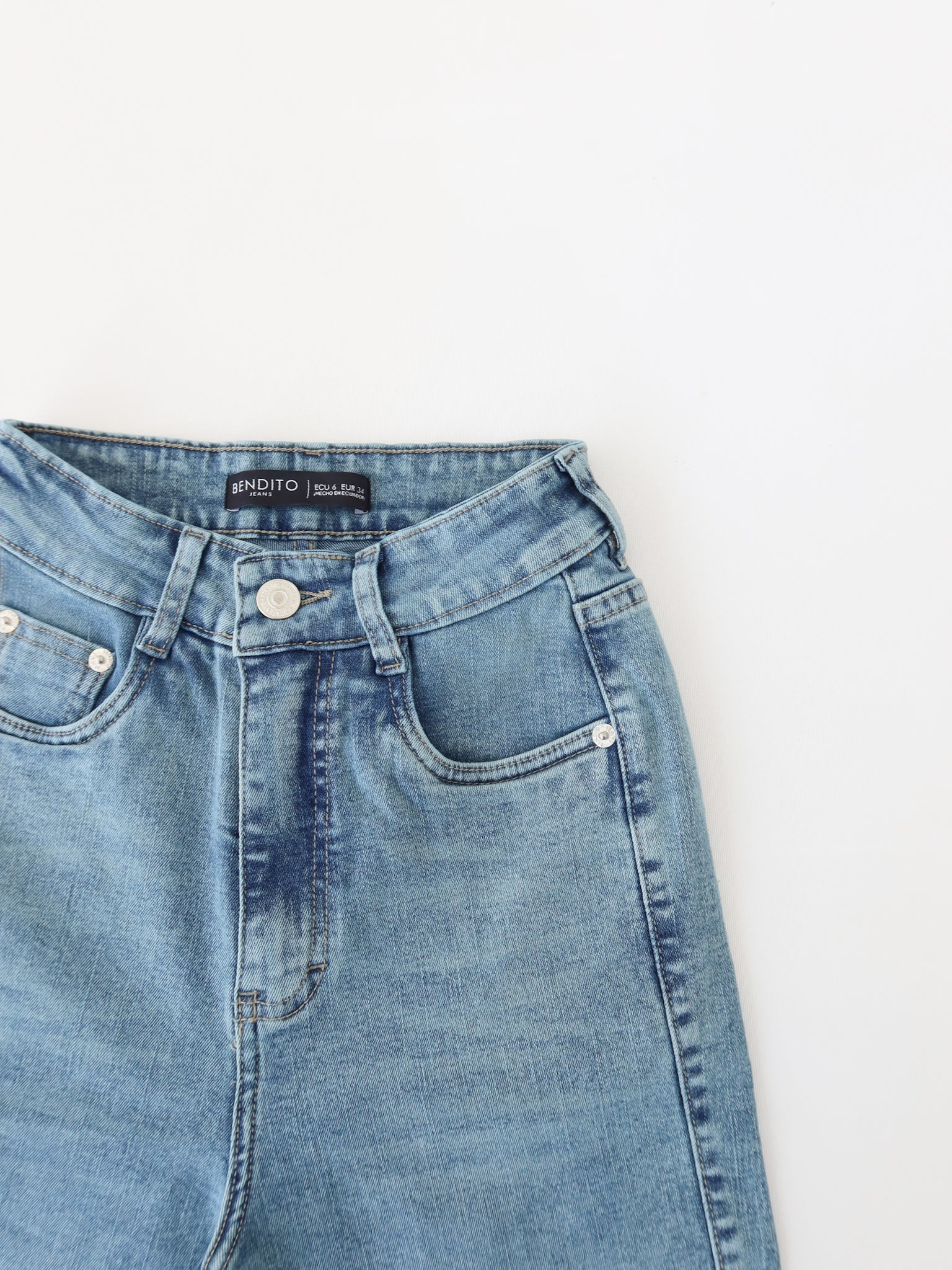 Bootcut regular jeans bigotes azul verdoso