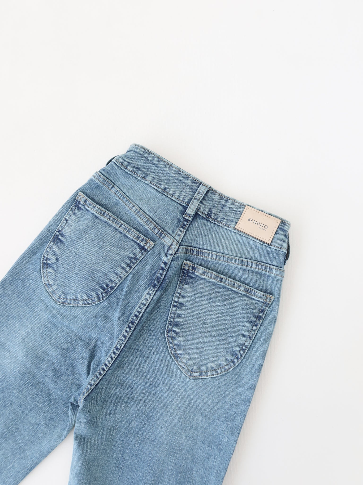 Bootcut regular jeans bigotes azul verdoso