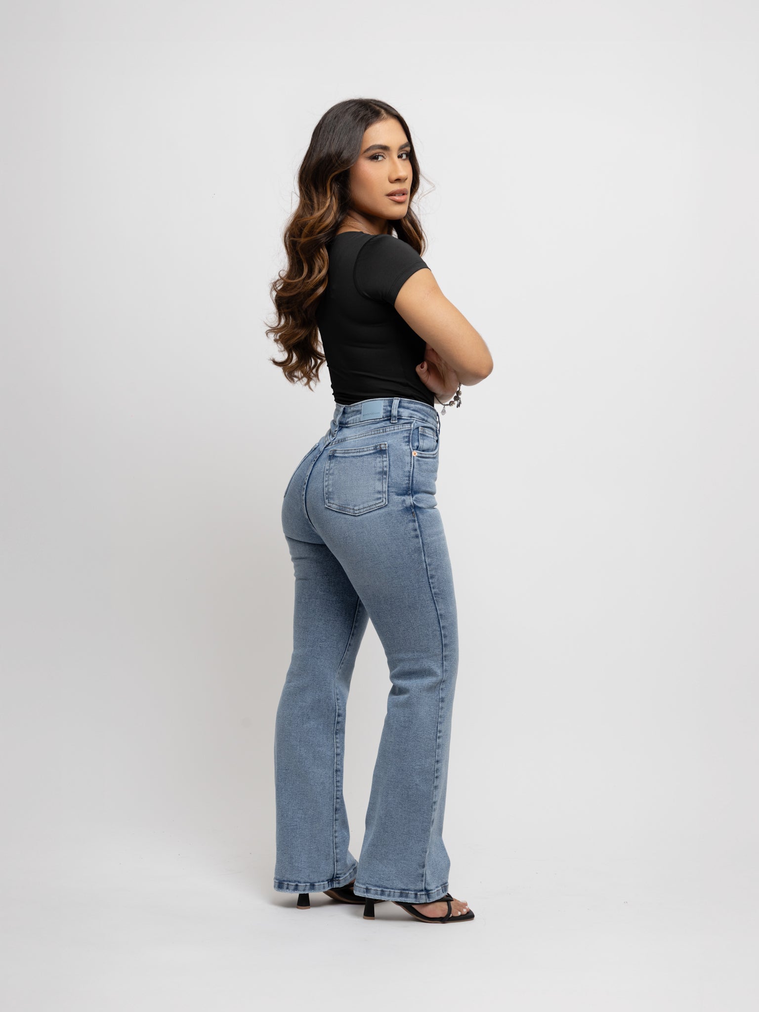 Mini bootcut jeans bigotes azul claro